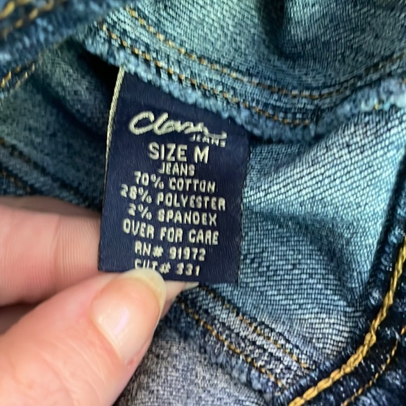 NWT Clash Jeans Cropped Jean Jacket. Medium - Picture 9 of 9